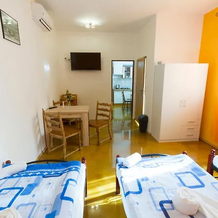 Apartmany Bowling Frydlant Exterior photo