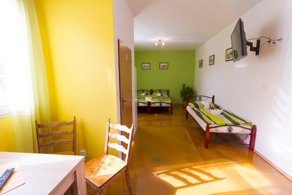 Bowling Apartment *